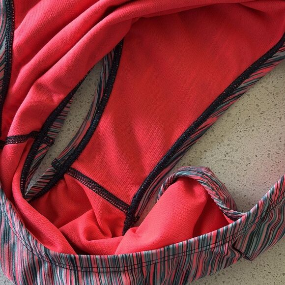 Nike One Piece Swim Bundle size 8/10 - Picture 4 of 9